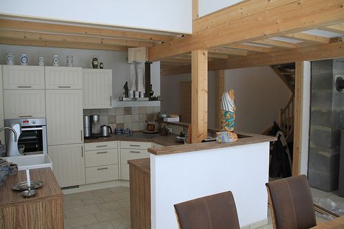 K�chenbereich in Wochenendhaus als Holzrahmenbau - Zimmerei Walther Dresden / Pirna